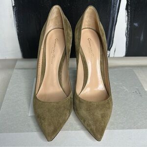 Gianvito Rossi Olive Suede Pumps size 41